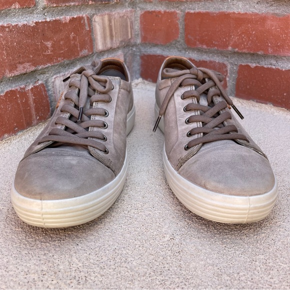 Ecco Soft 7 Laced Soft Leather Scandinavian Sneaker in Gray/Taupe Men’s Sz 8 - Picture 4 of 9